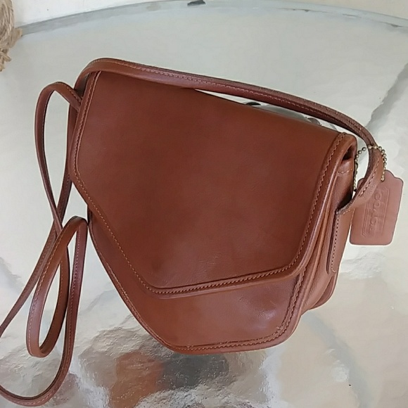 COACH Handbags - VINTAGE COACH BAG MEGAN  EARLY 90'S